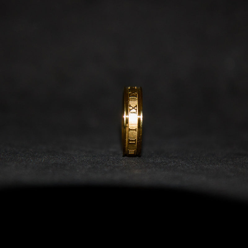 Roman Numeral Ring - Gold - Luxsy Jewels