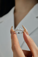 Eternal Heart Ring - Moissanite