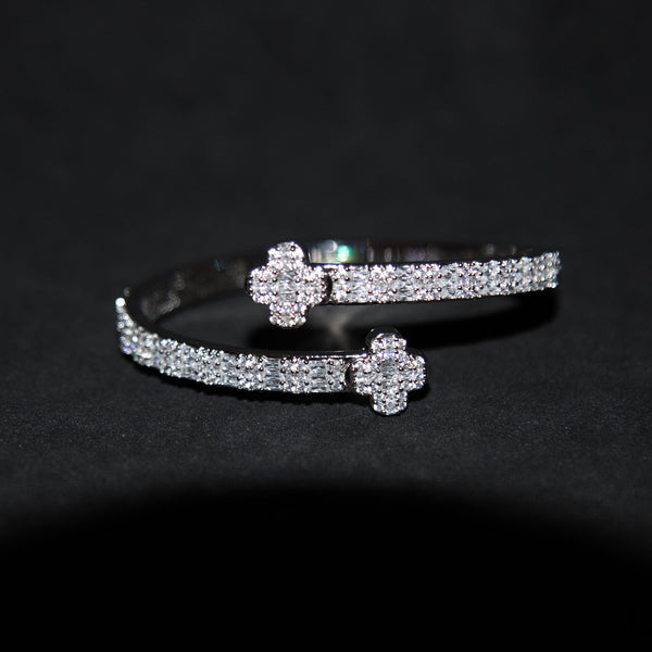 Luxsy Clover Bangle - 18K White Gold - Luxsy Jewels