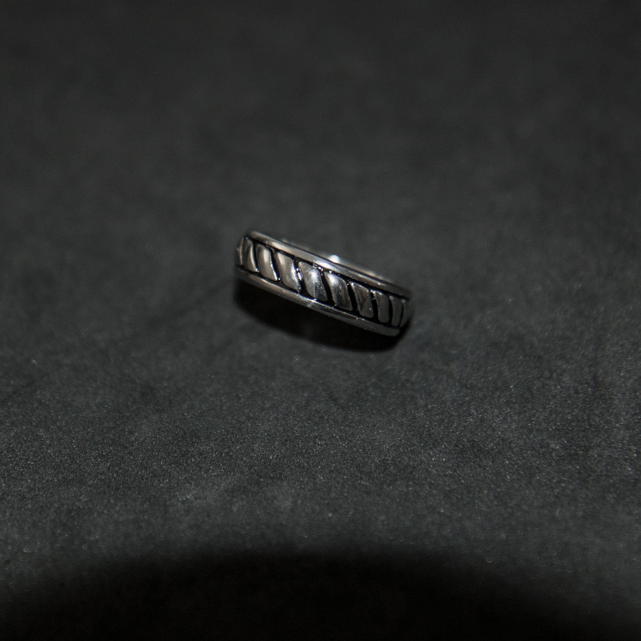 Silver Rope Ring – Luxsy Jewels