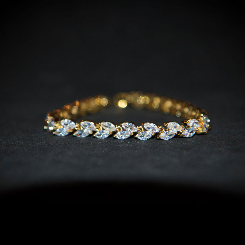 The Luxsy Feuille Bracelet - Gold - Luxsy Jewels