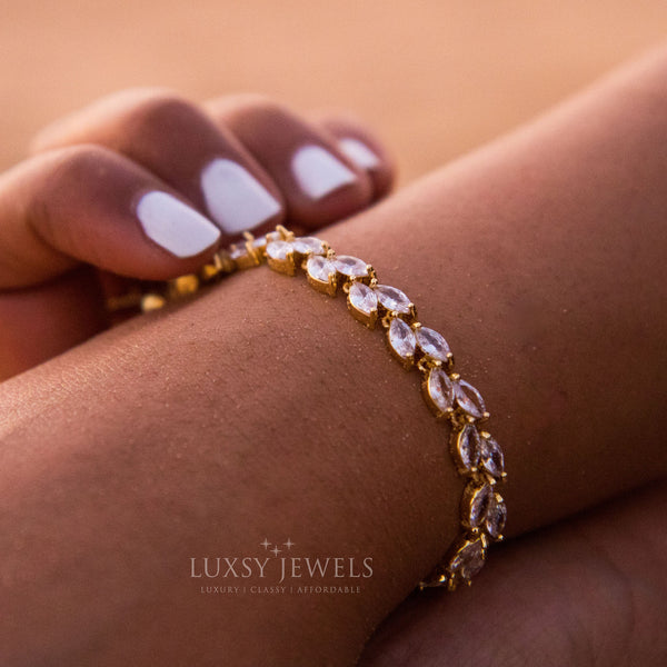 The Luxsy Feuille Bracelet - Gold - Luxsy Jewels