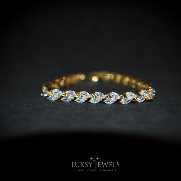 The Luxsy Feuille Bracelet - Gold - Luxsy Jewels